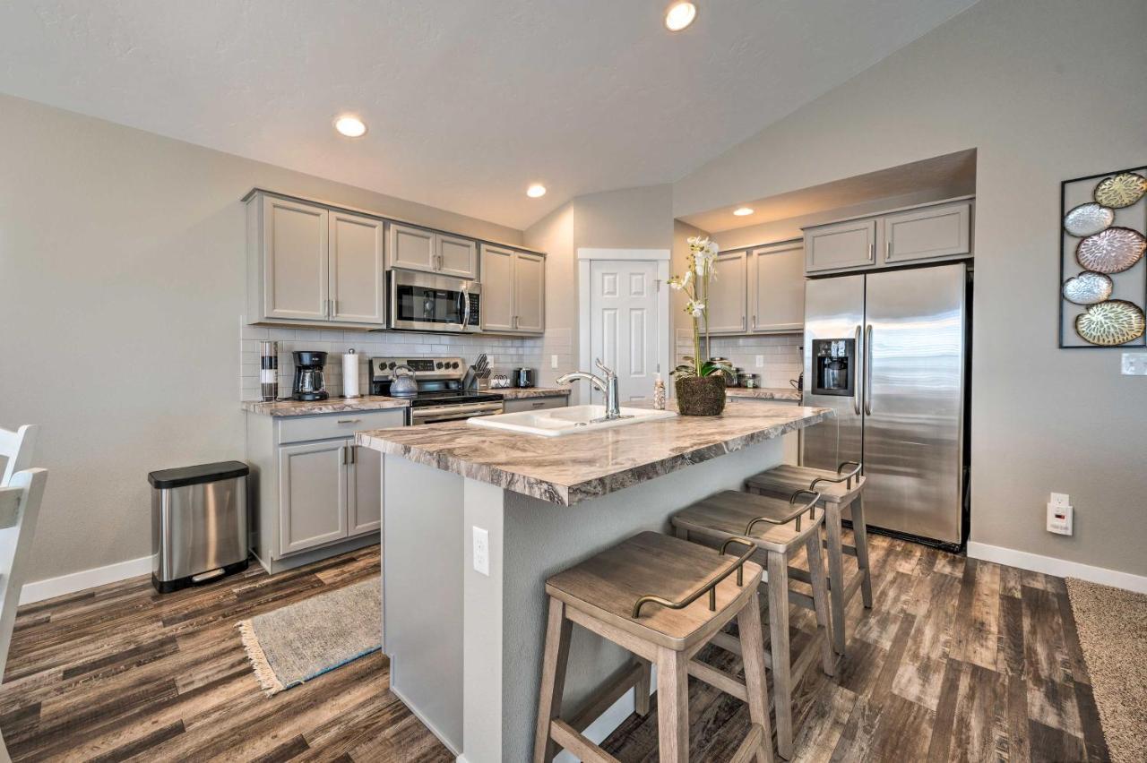 Modern Caldwell House With Yard And Furnished Patio! 빌라 외부 사진